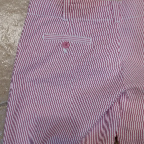 Old Navy Prep Shorts - Picture 4 of 5